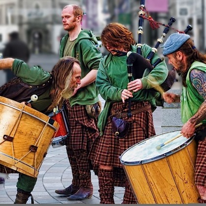 https://www.clanadonia.co.uk/wp-content/uploads/sites/3/2013/08/clan1.jpg